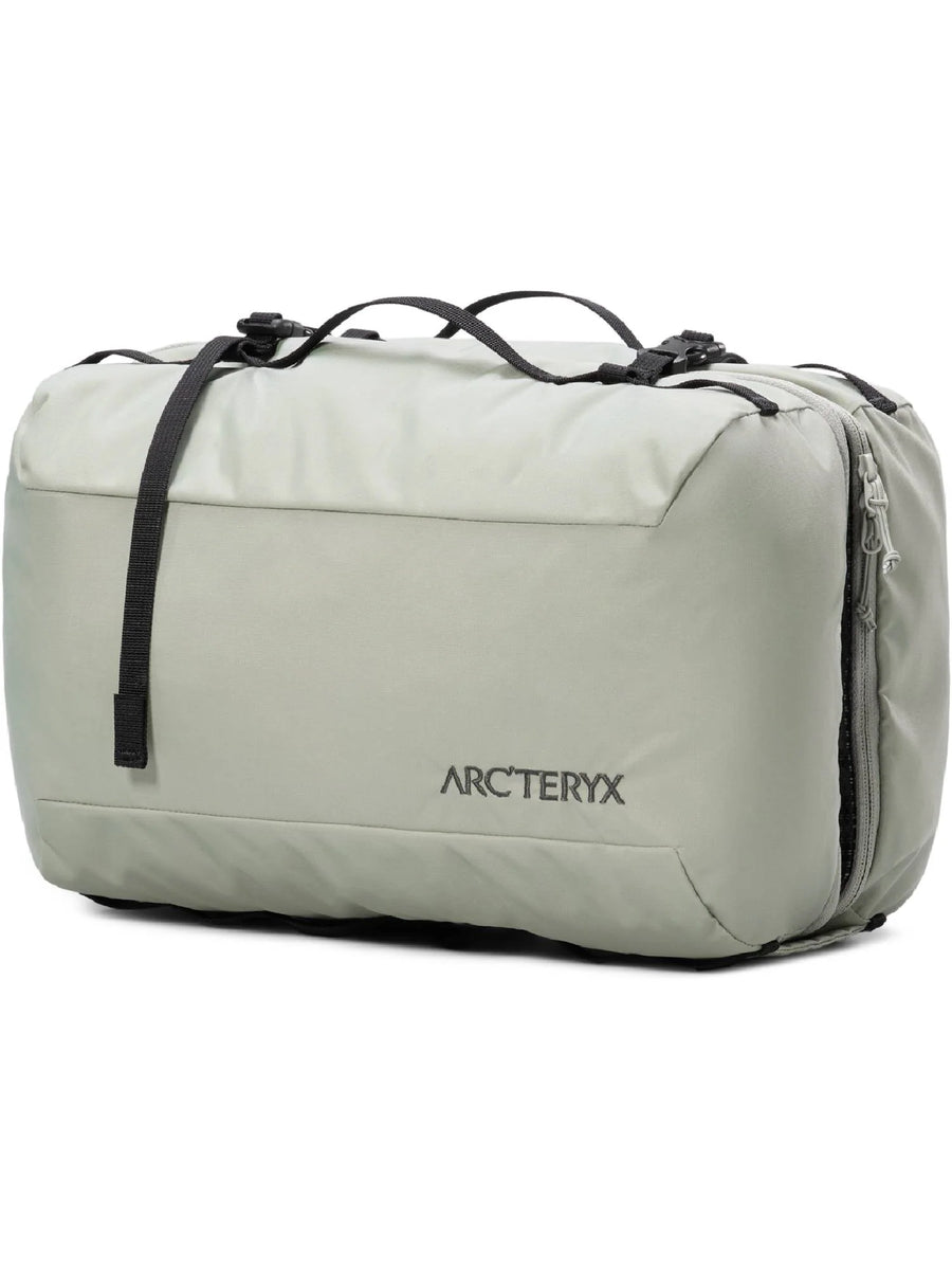 Index 10 Gear Organizer – Arc'teryx Tokyo Ginza