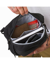 画像をギャラリービューアに読み込む, Maka 2 Waistpack