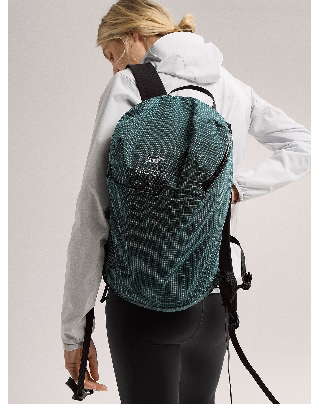 Konseal 15 Backpack – Arc'teryx Tokyo Ginza