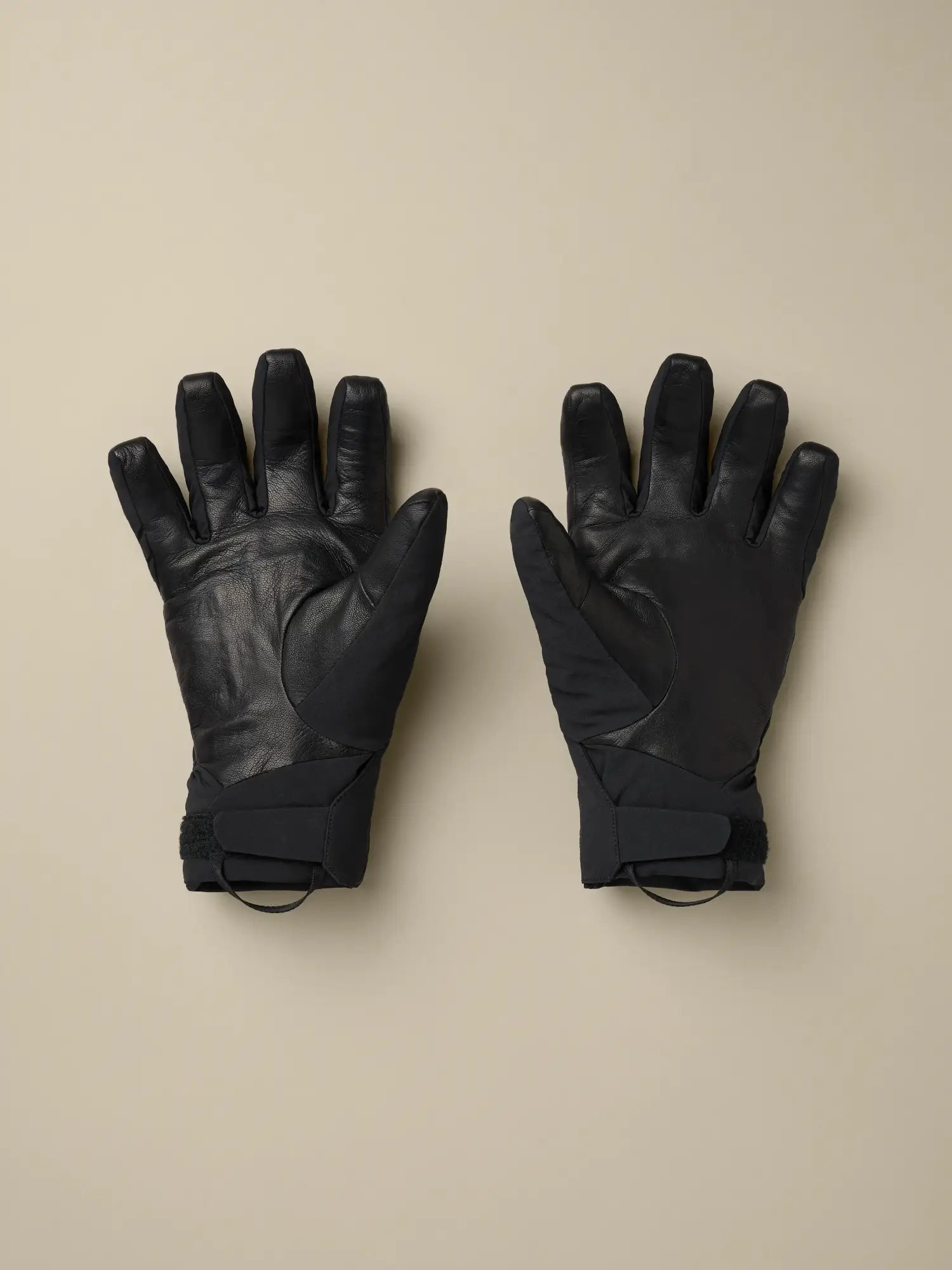 Gloves – Arc'teryx Tokyo Ginza