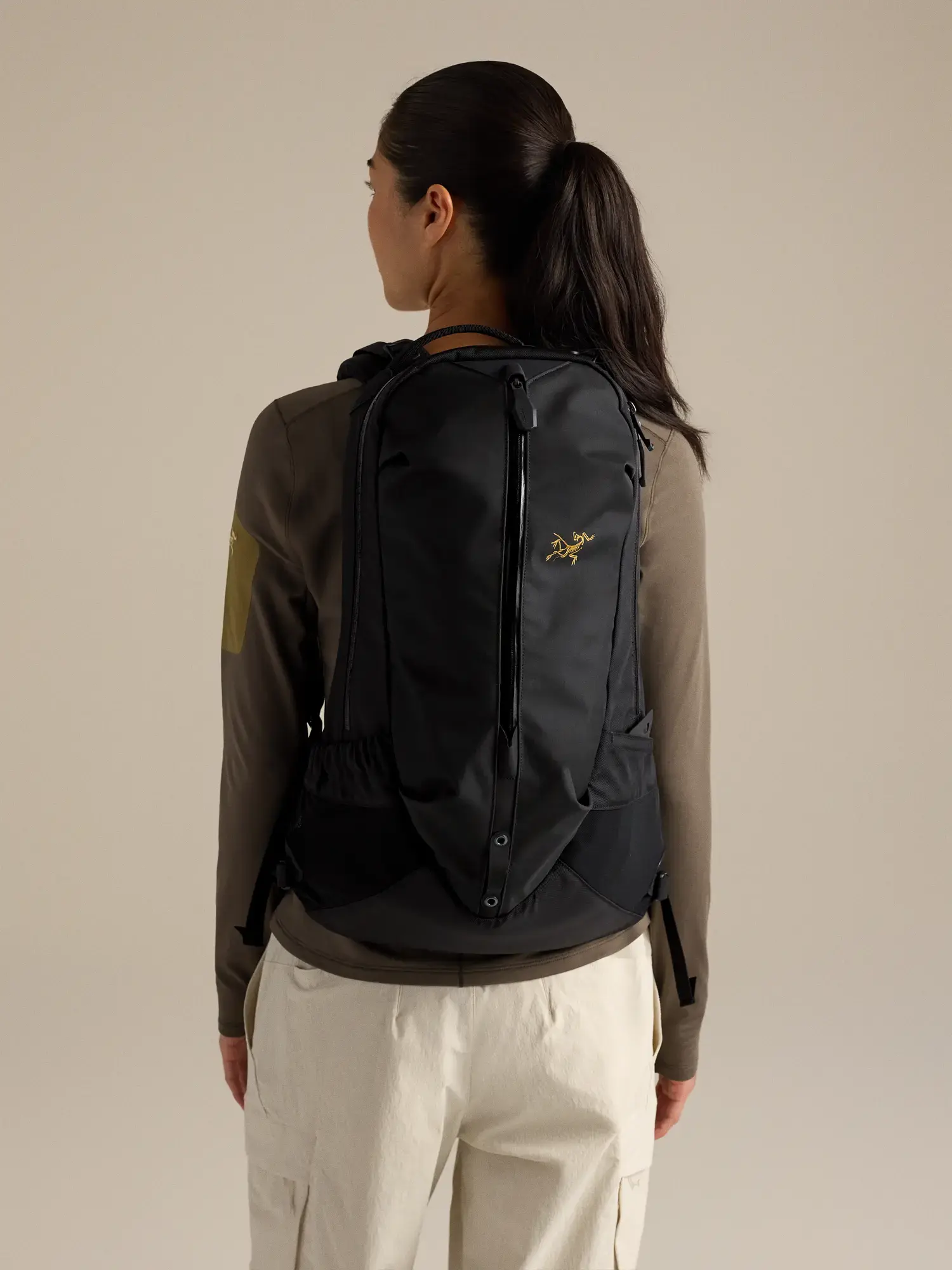 Arro 22 Backpack – Arc'teryx Tokyo Ginza Arro 22 Backpack – Arc'teryx Tokyo Ginza
