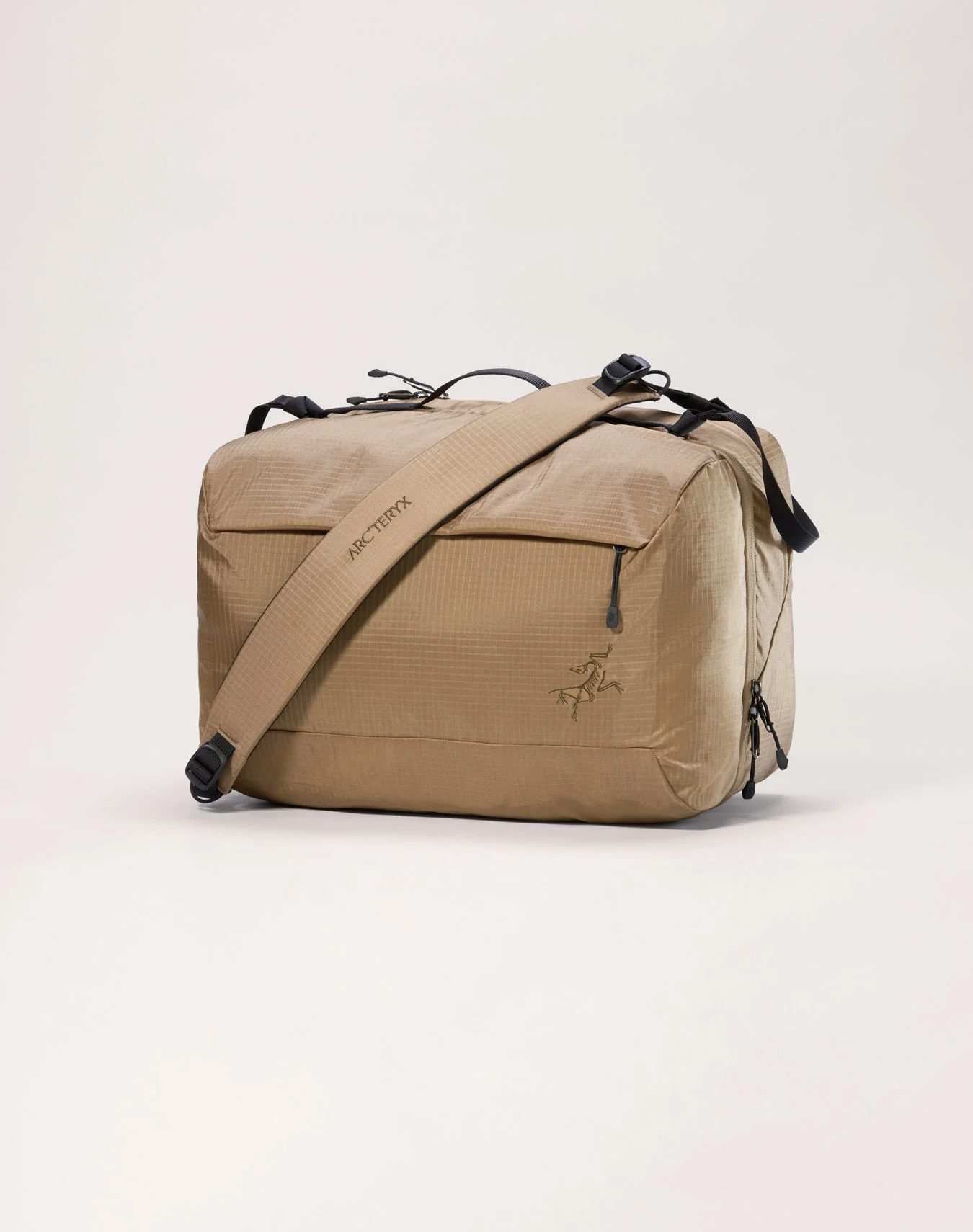 Ion Gear Organizer – Arc'teryx Tokyo Ginza