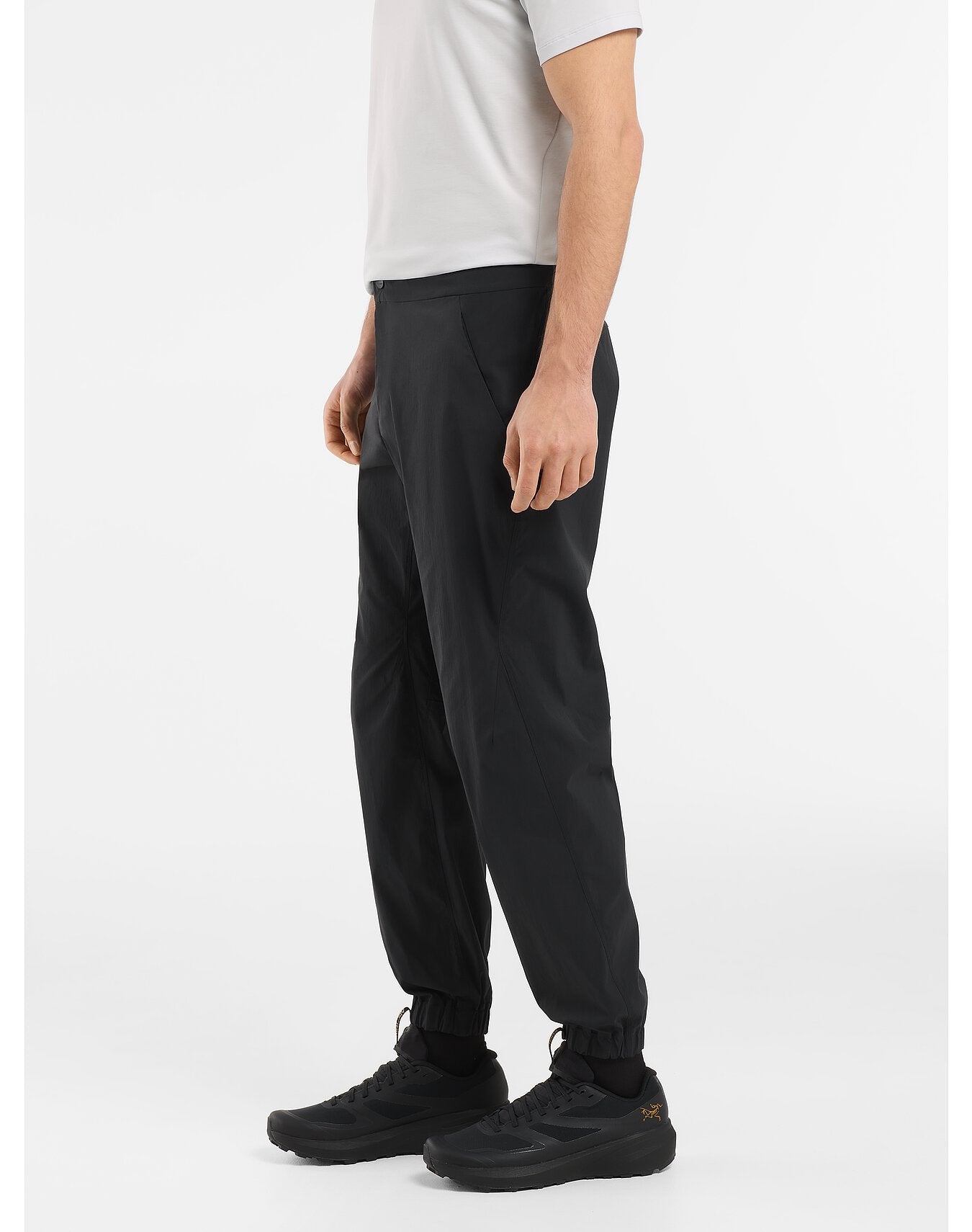 Acrople Jogger – Arc'teryx Tokyo Ginza